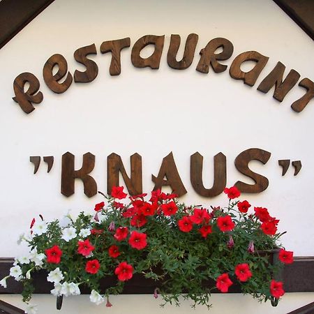 Knaus Apartments Cernăuți Exterior foto